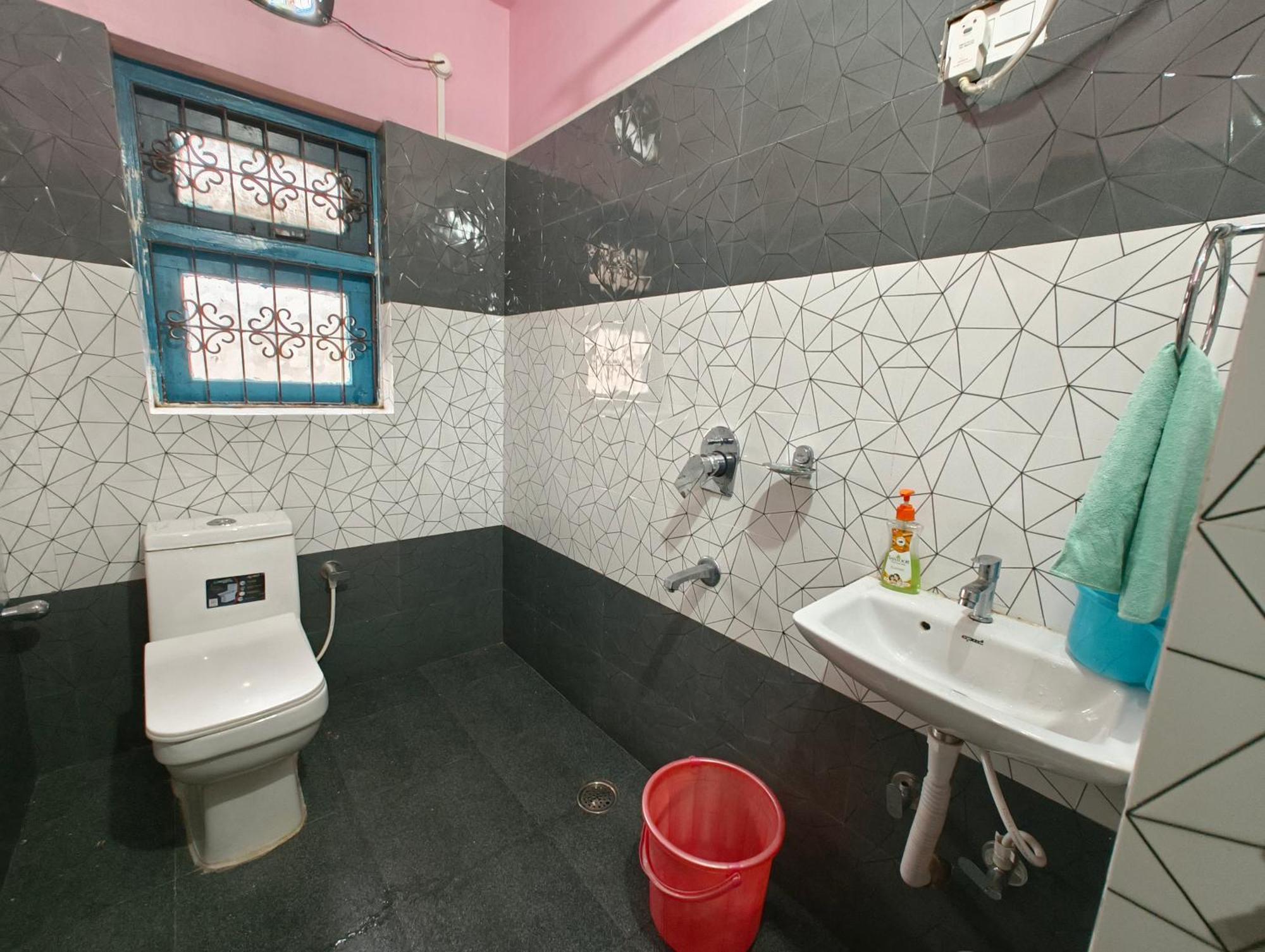 Anjali Homestay - 10 Mins From Airport Siliguri Exterior foto
